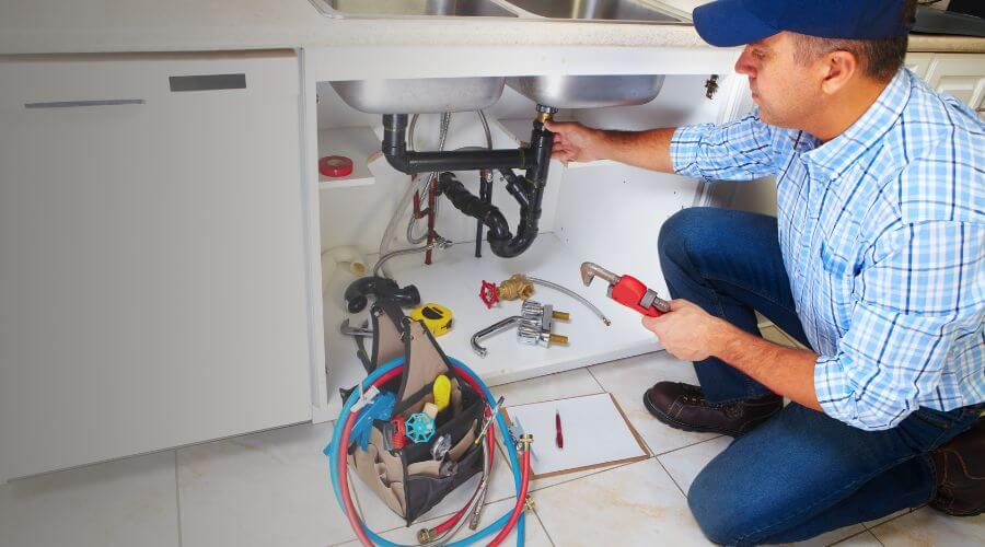 Professional Tankless Water Heater Installation in Lindsay, OK